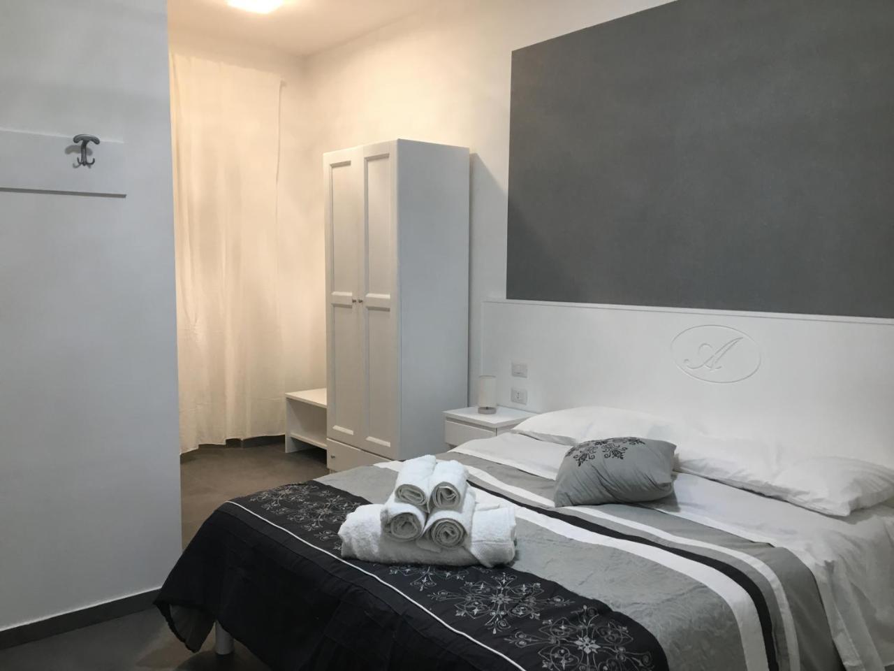 B&B Alambrado Rooms & Suites Napoli Dış mekan fotoğraf