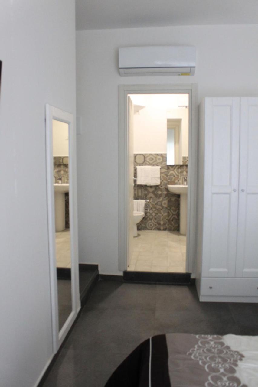 B&B Alambrado Rooms & Suites Napoli Dış mekan fotoğraf
