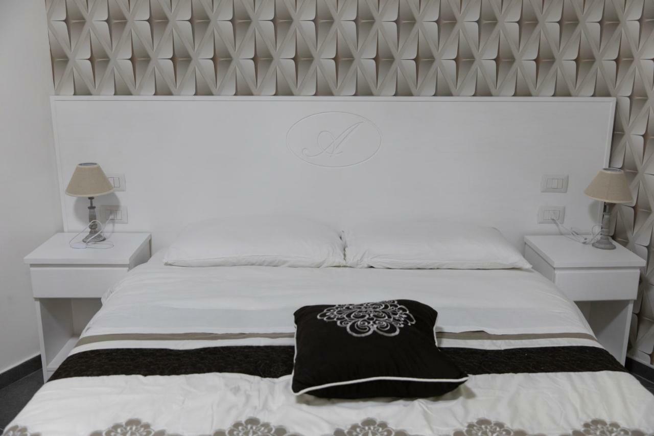 B&B Alambrado Rooms & Suites Napoli Dış mekan fotoğraf